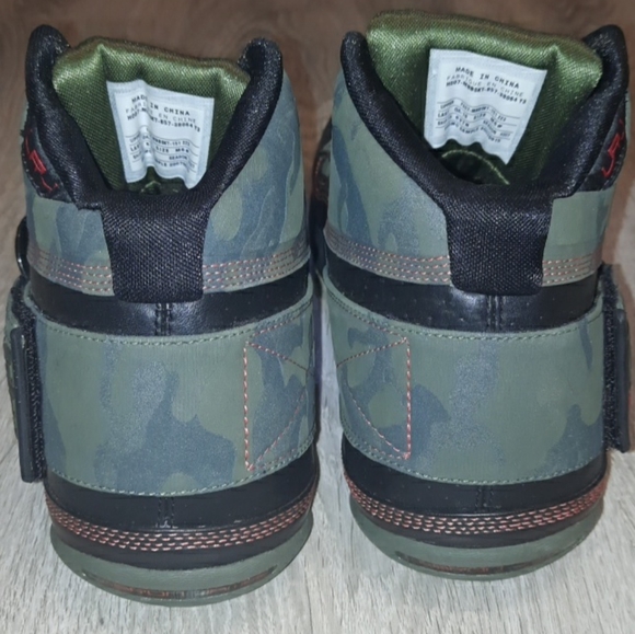 Nike LeBron Soldier 1 'Sole Collector/Sole-dier' - Picture 4 of 5